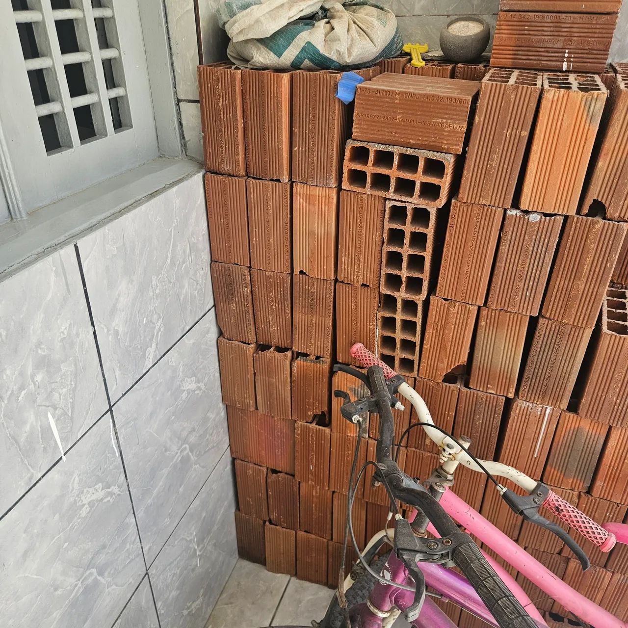 Tijolos 8 furos64717835518721121