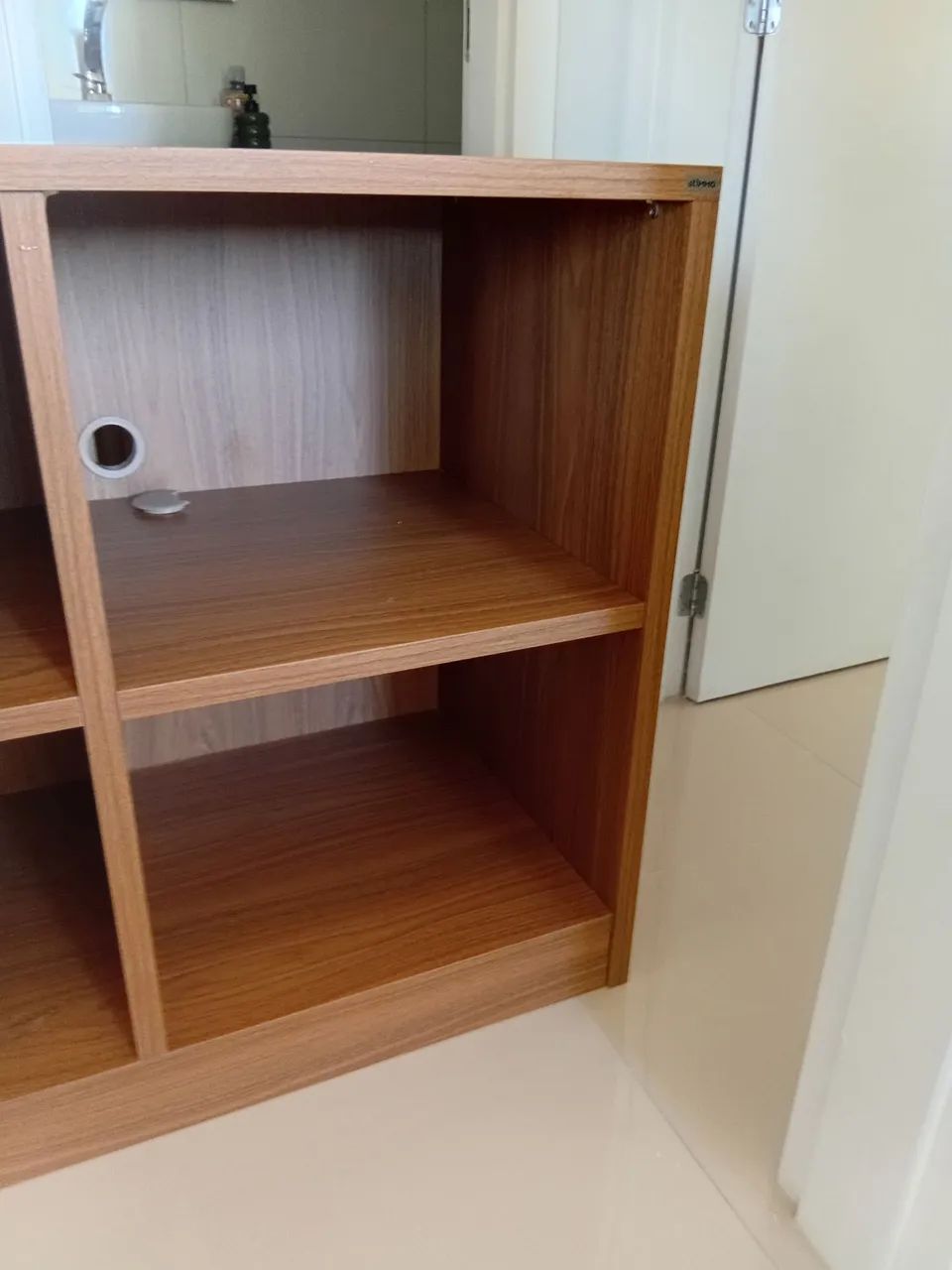 Pequena estante 64717830438147122