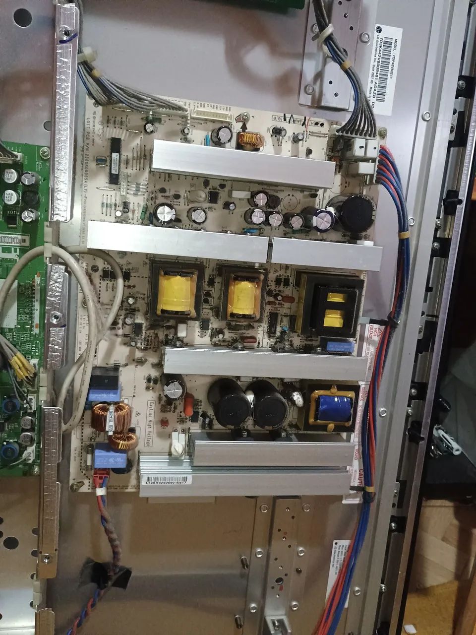 Vendo peças avulsas tv LG42PC1RV todas funcionando leia descrição... - Foto 3