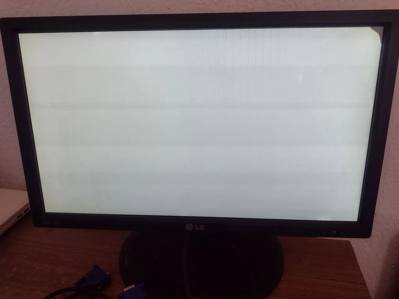 Monitor LG 19EB13 - Foto 3