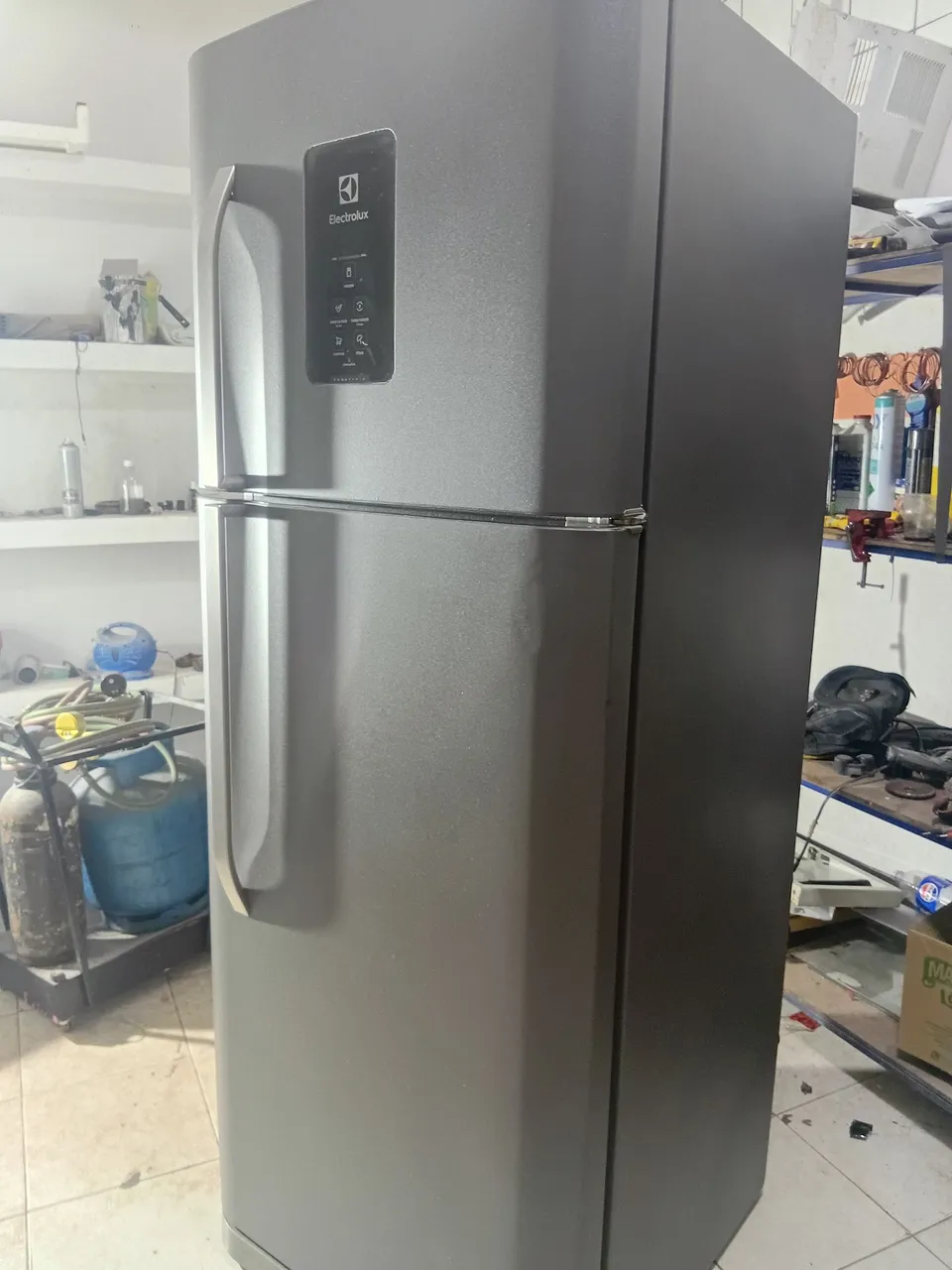 Geladeira Electrolux Frost Free com 3 meses de garantia