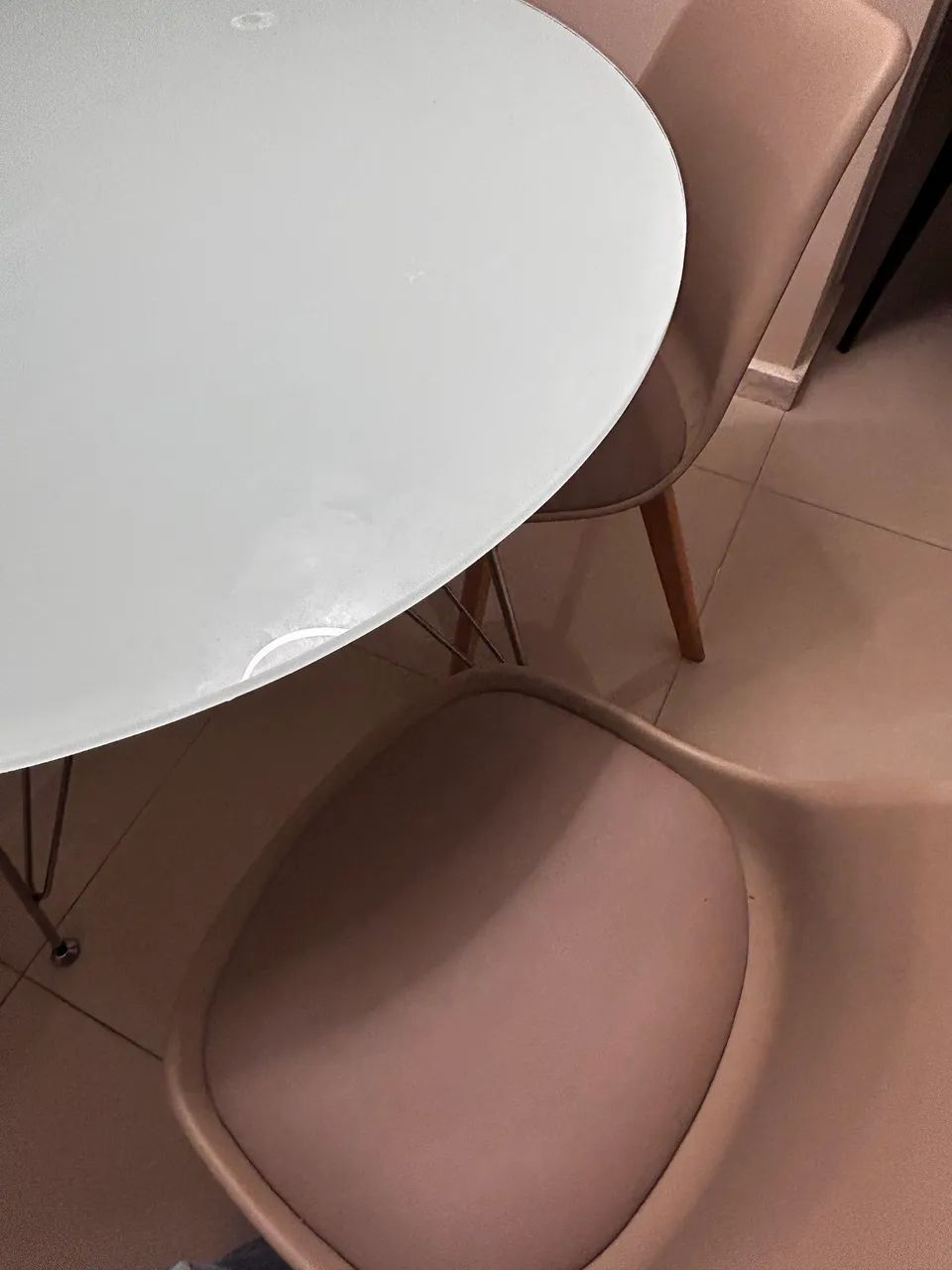 Conj de mesa+ cadeiras+ lustre  - Foto 3