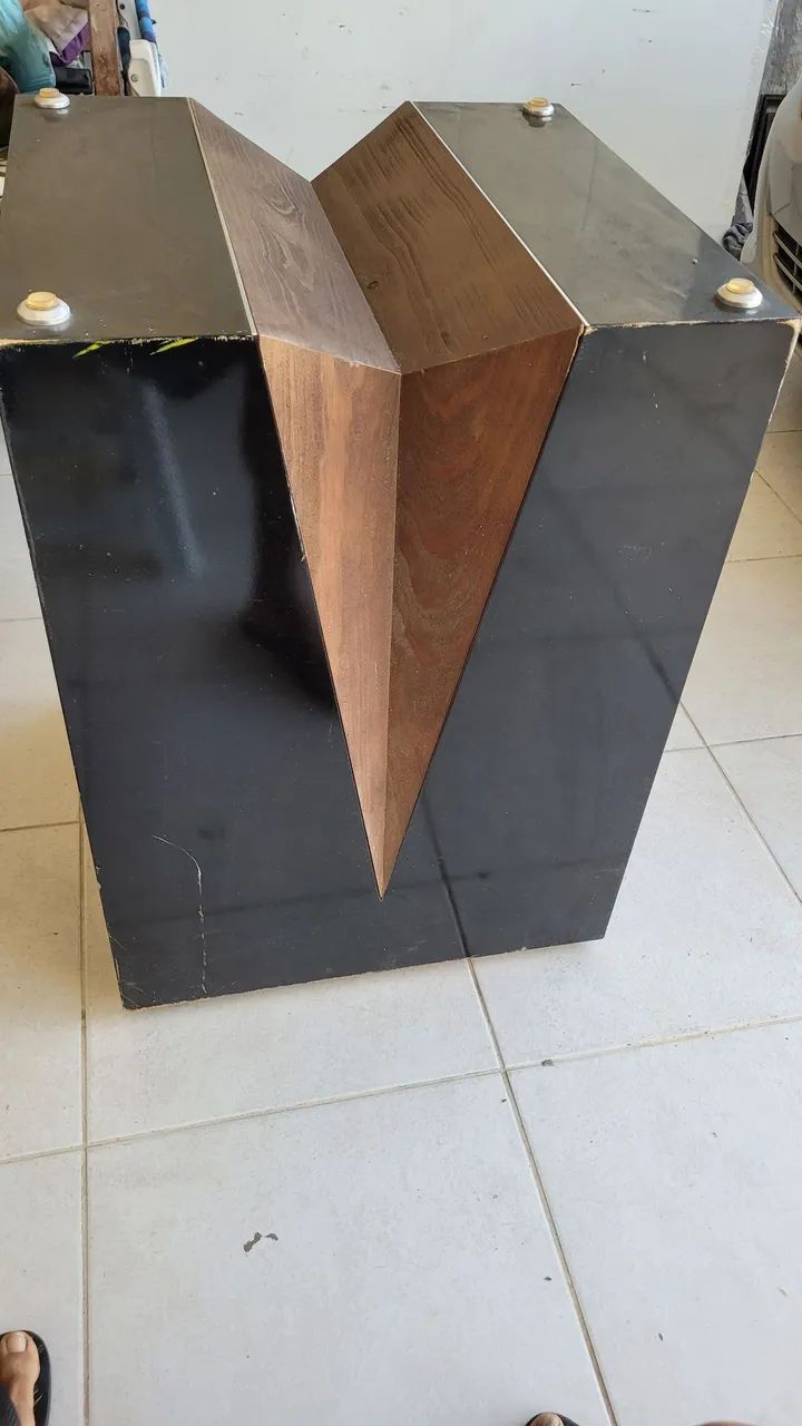 PÉ DE MESA  de centro moderna em madeira e preto - Foto 4