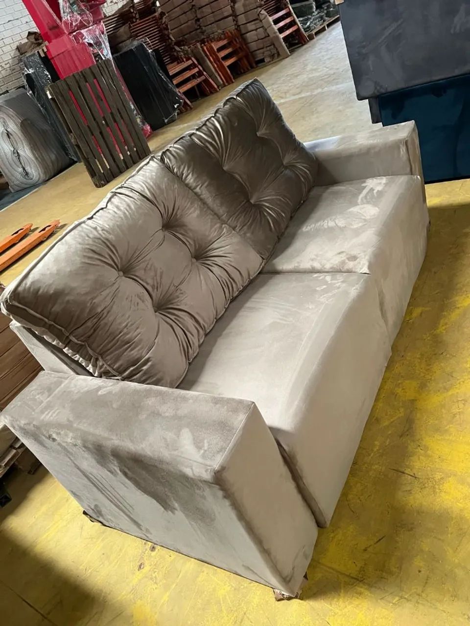 NOVOS Sofás modernos e confortáveis SOLICITE CATÁLOGO DE MODELOS E CORES Suede Premium - Foto 2