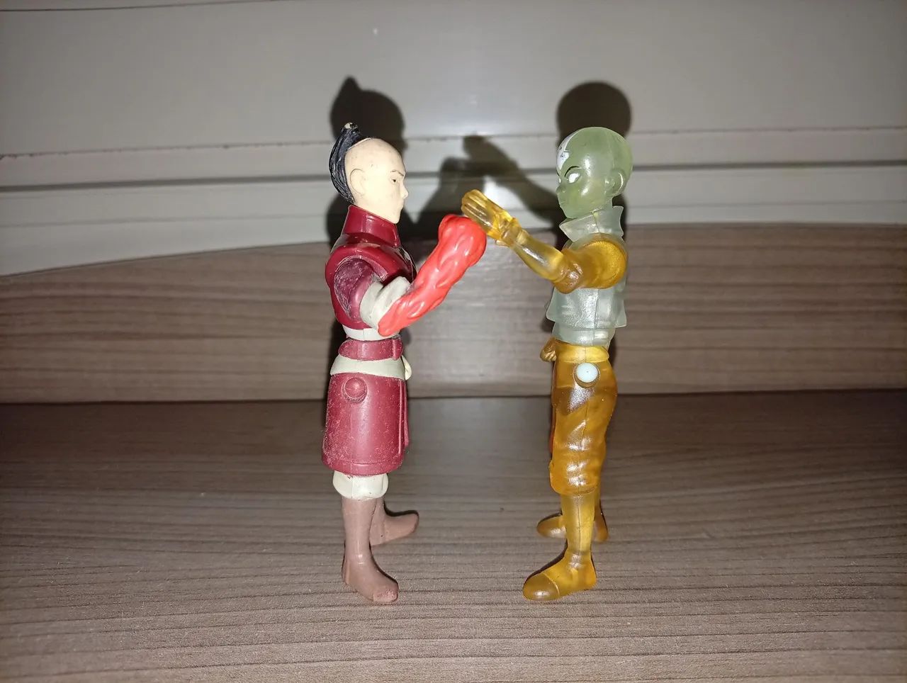 Bonecos Mc Donald's Da Série Animada Avatar - Zuko + Aang na forma avatar  - Foto 3