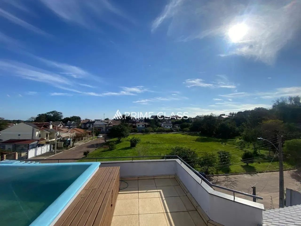 Casa com Piscina, Vista Panorâmica, 3 Quartos 1 Suíte - Bairro Nsa. Graças, Canoas - Foto 2