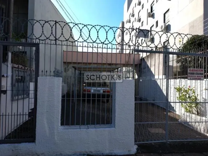 IMOBILIÁRIA SCHOTKIS ALUGA CASA COMERCIAL NA LEOPOLDO BIER ENTRE SÃO LUIZ E GOMES JARDIM,