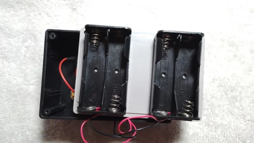 Case power bank 18650 com voltímetro - Foto 4