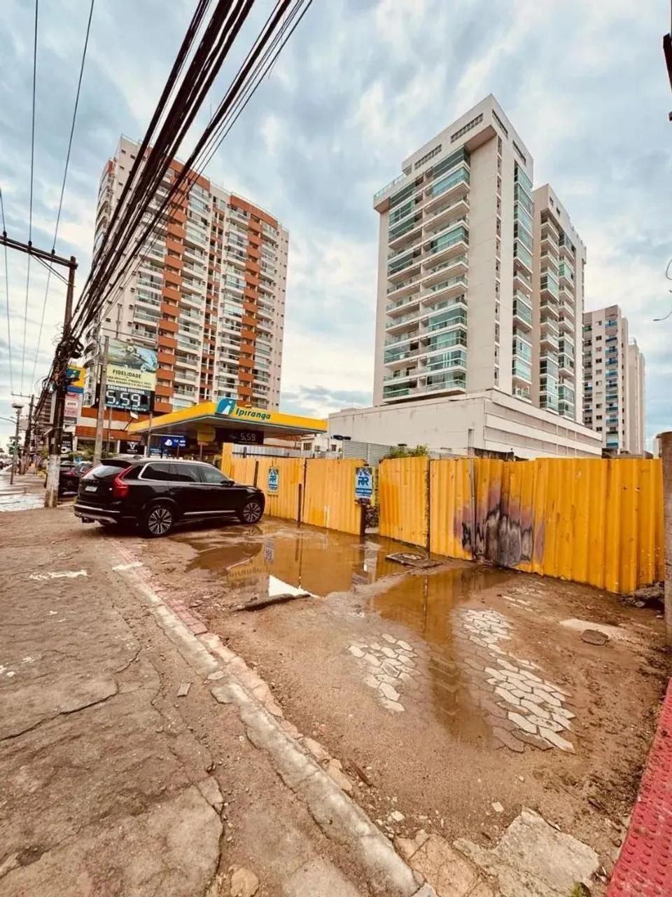 Imóvel para venda tem 675 metros quadrados em Praia de Itaparica - Vila Velha - ES