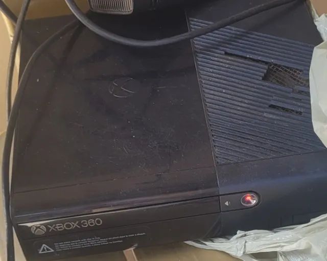 Xbox 360 com defeito (luz vermelha piscando) Consoles de Vídeo