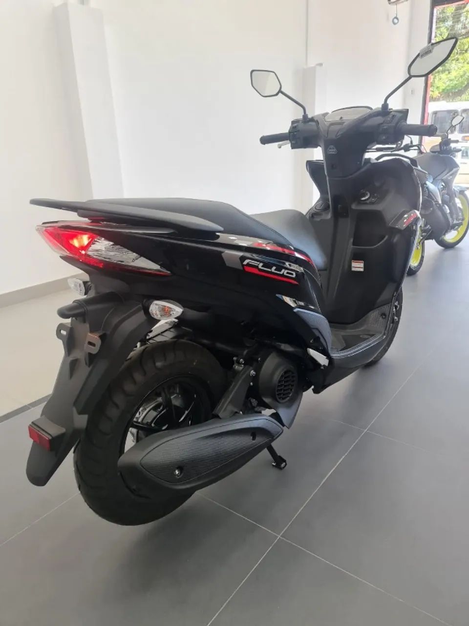 FLUO ABS HYBRID 2026 CONNECTED - LUCAS YAMAHA - Foto 7