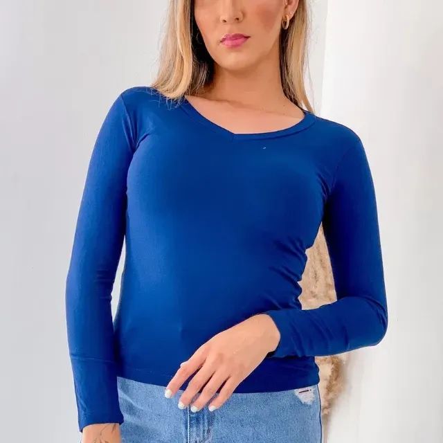 blusinha feminina gola V manga longa - Foto 5