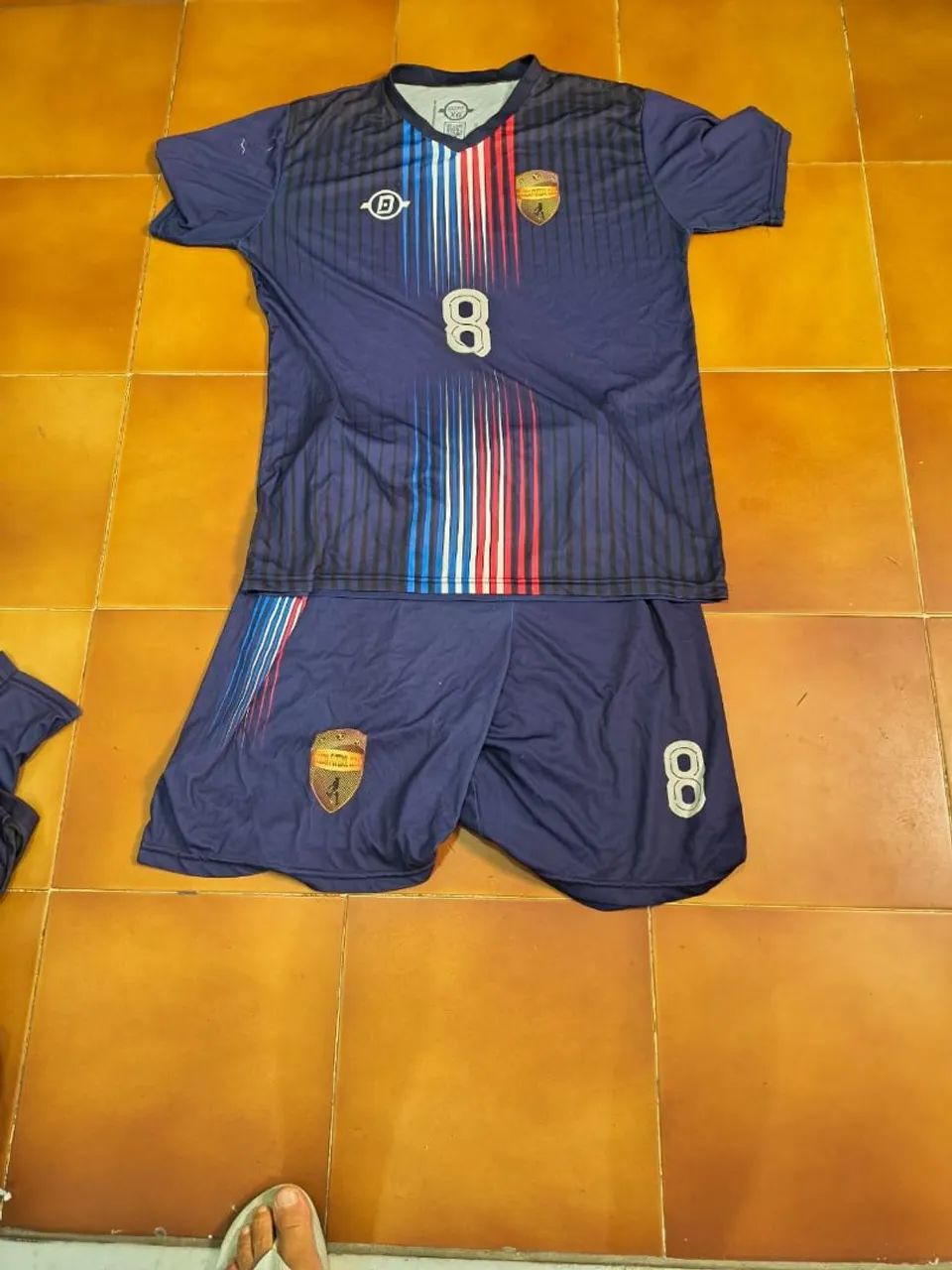 2 Jogos com 10 Camisas + 10 Shorts de Futebol - Tamanho G