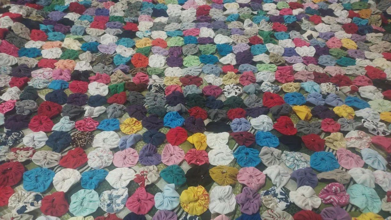 Colcha de Fuxicos Grande - Foto 2