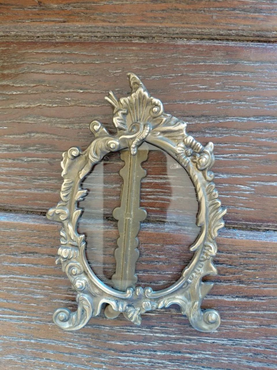 Porta retrato antigo em bronze trabalhado