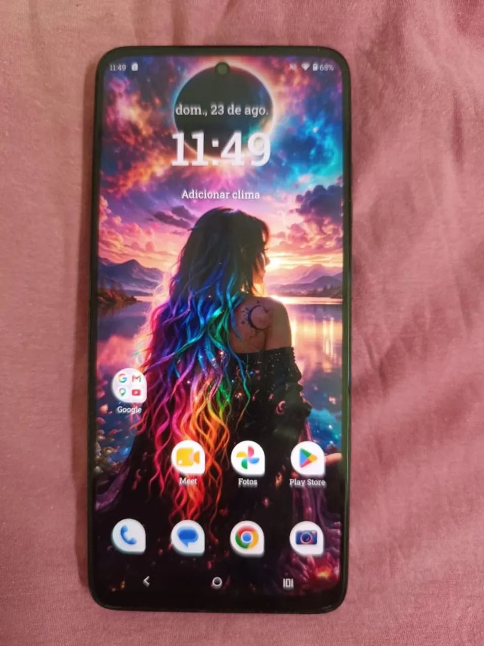 Celular novo.