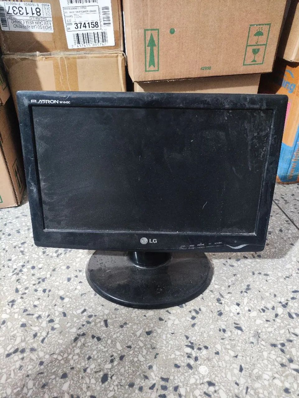 8 monitores com defeito - Foto 3