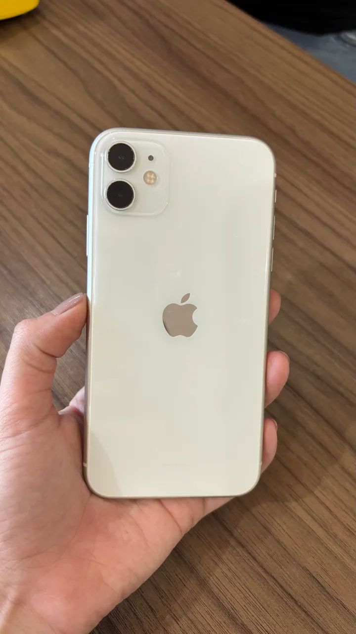 IPhone 11 64gb branco 