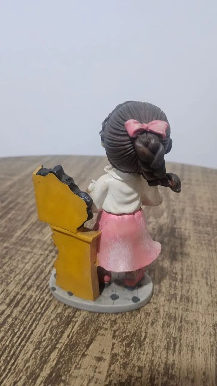 Boneca porcelana professora - Foto 2