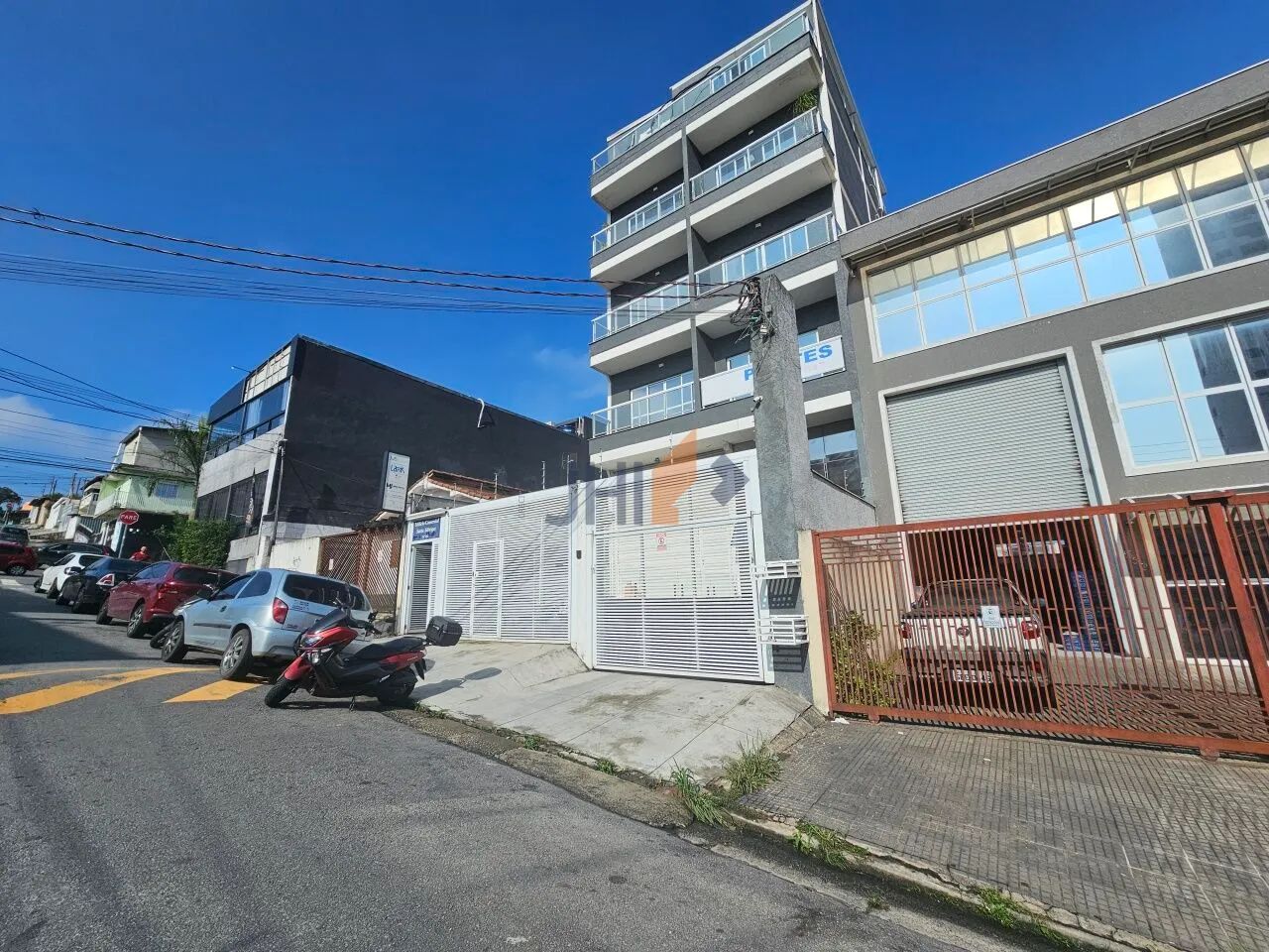 SALA COMERCIAL COM SACADA NO KM 18 - OSASCO | 75 m² | PRONTA PARA SEU NEGÓCIO
