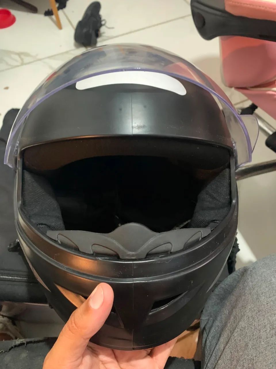 Capacete de moto novinho usado 1 semana - Foto 2