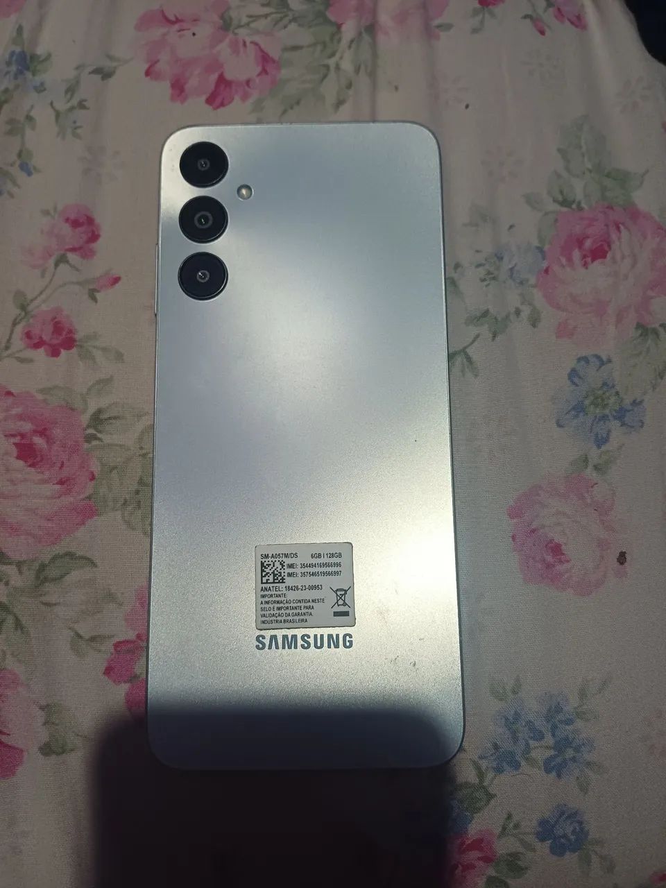 Celular A 05 usado em boas condições 