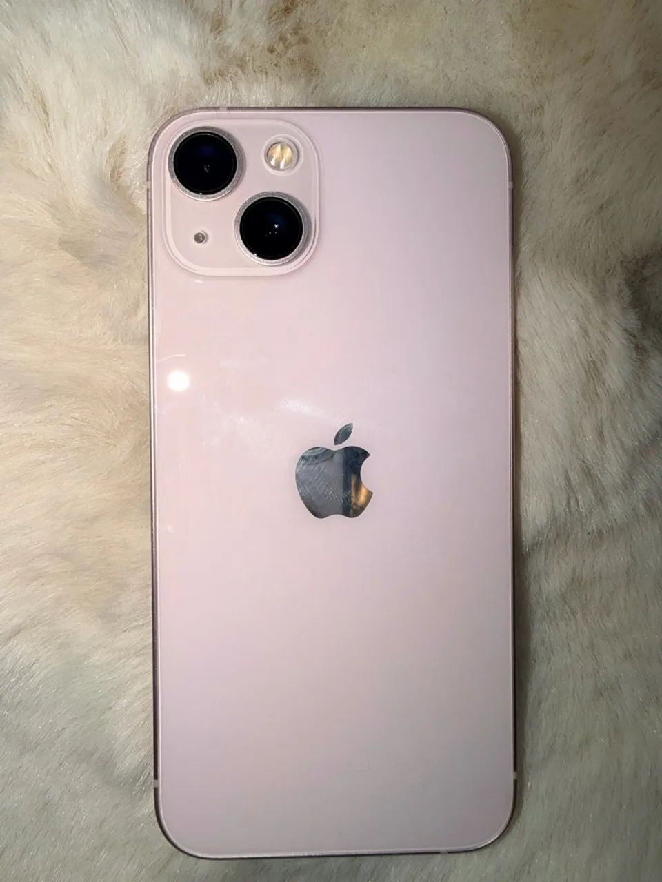 iPhone 13 rose