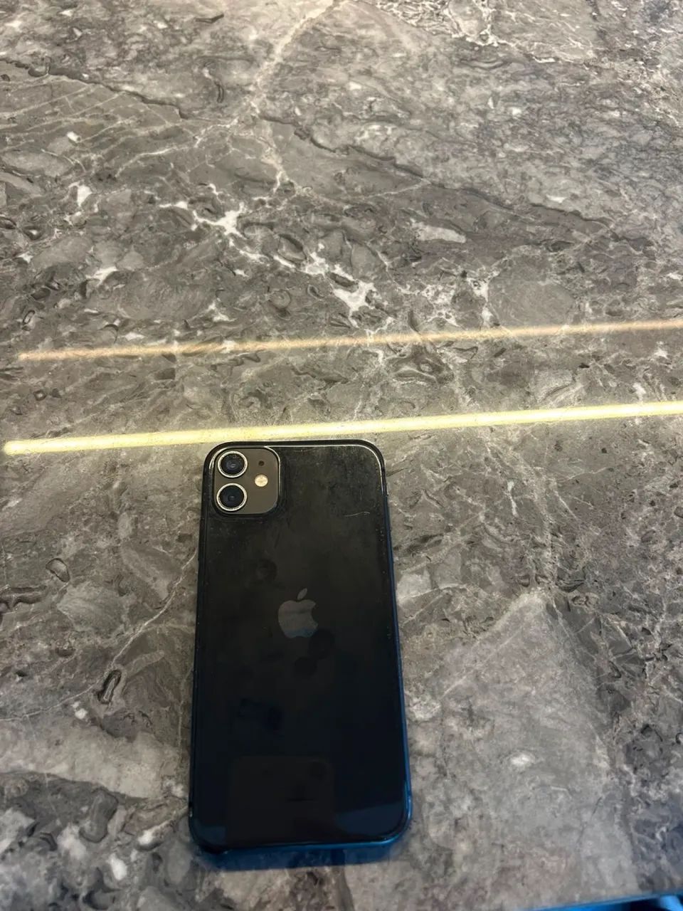 IPHONE 11 64 gb 