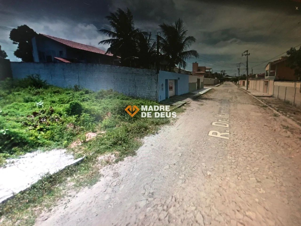 Terreno com 360 M² de Área Na Sapiranga