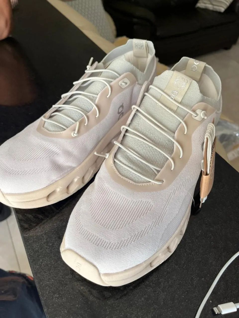 tenis on x loewe cloudtilt bege