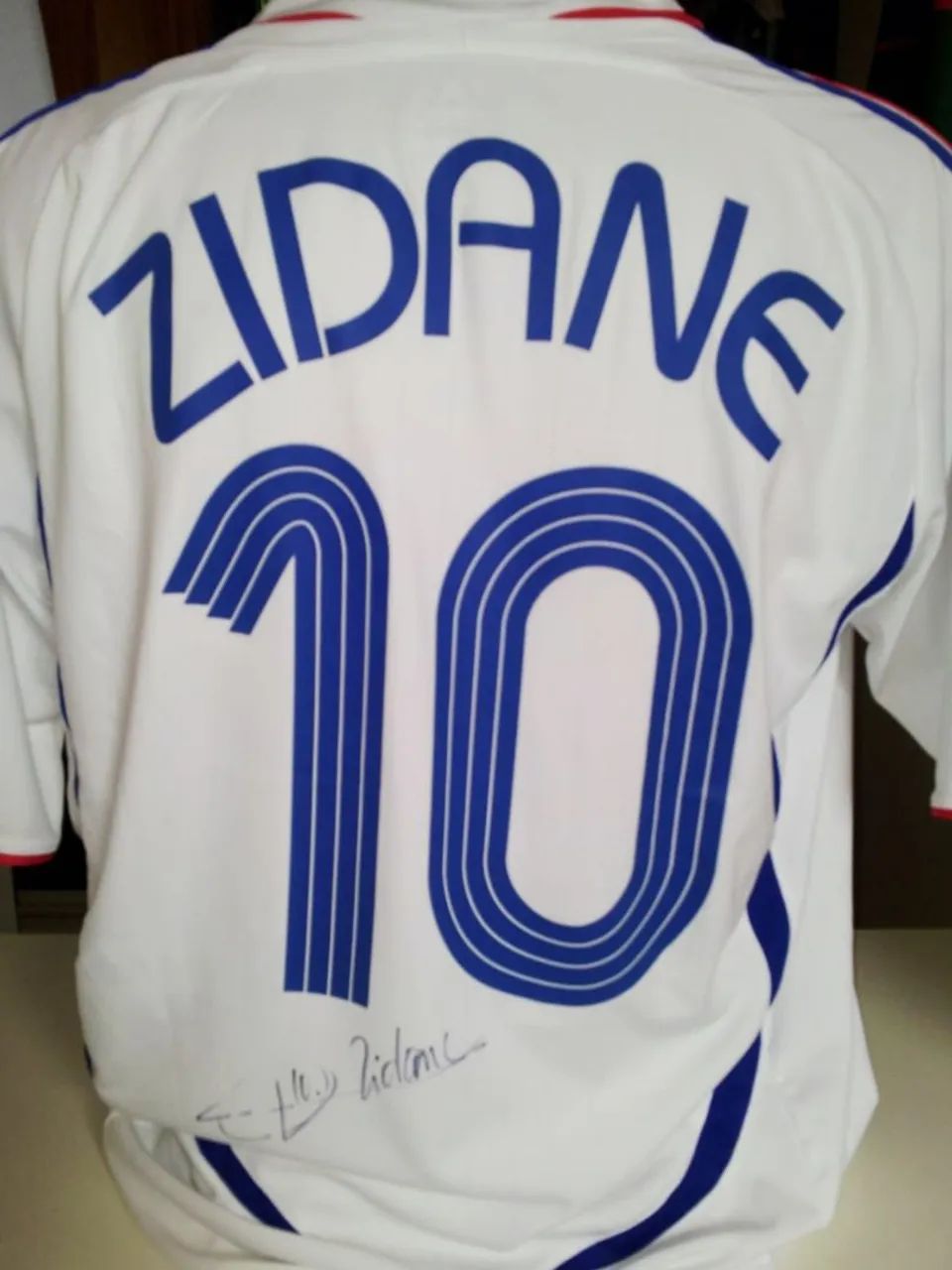 CAMISA FRANÇA FINAL DA COPA 2006 AUTOGRAFADA PELO ZIDANE - Foto 2