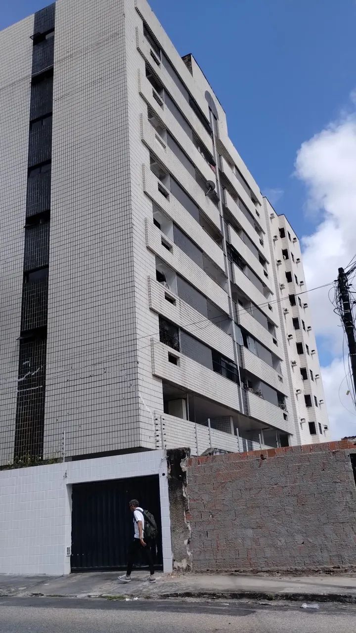Apto a venda na aldeota.