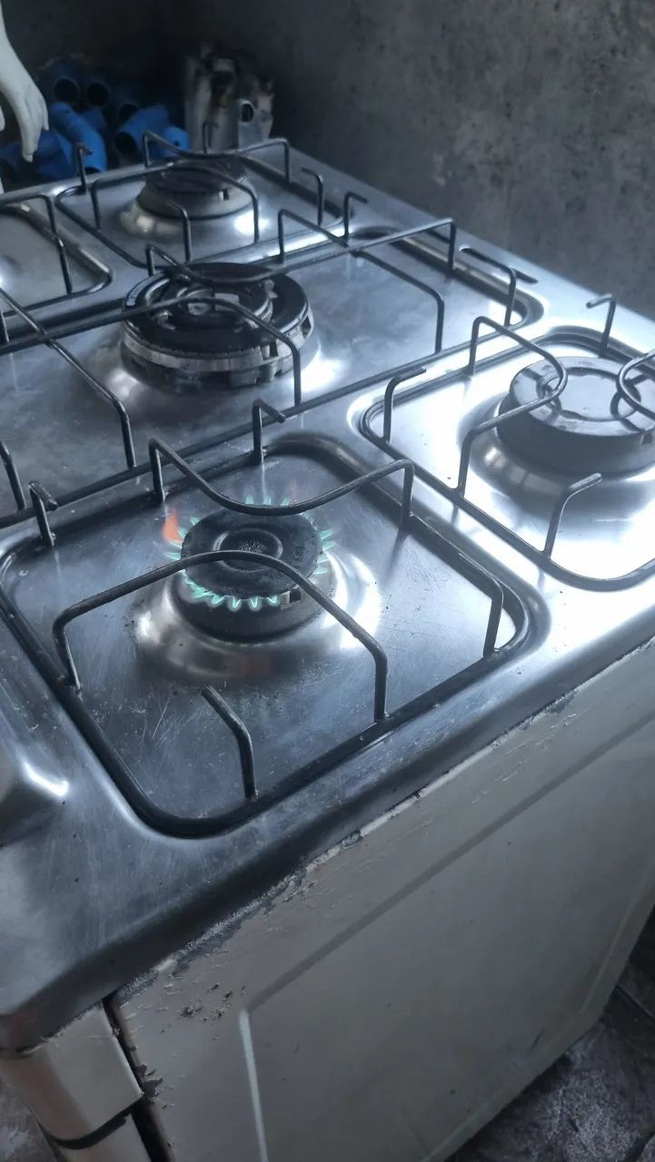 Vendo fogão de 5 bocas funcionando perfeitamente tudo  - Foto 3