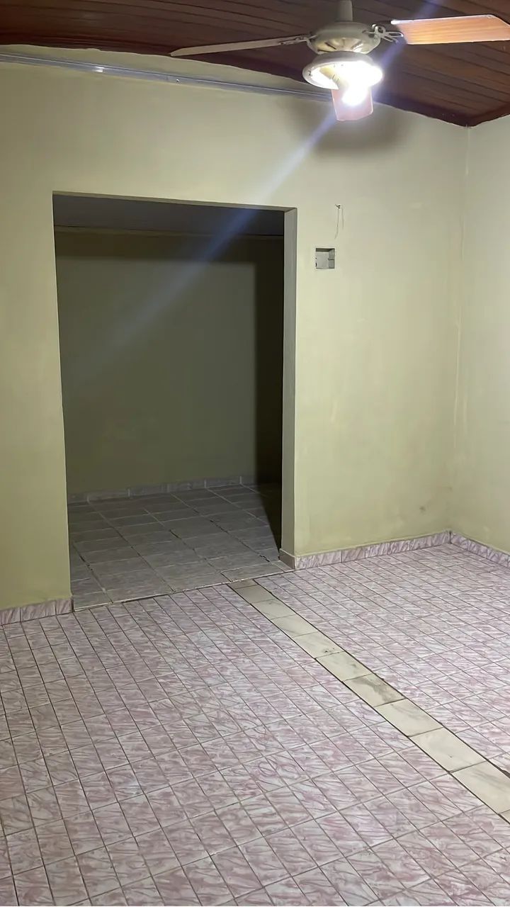 Alugo casa no 31 de Março - Foto 2