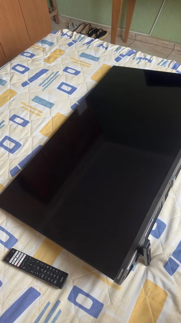 Televisão Toshiba 43 polegadas para retirada de peças ou conserto