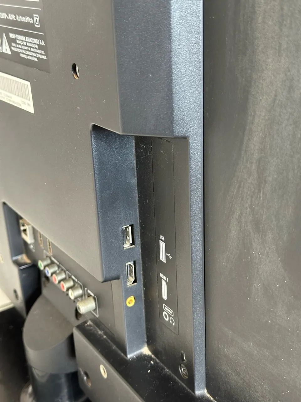 TV LED Semp Toshiba STI 32 polegadas - sem controle - Foto 4