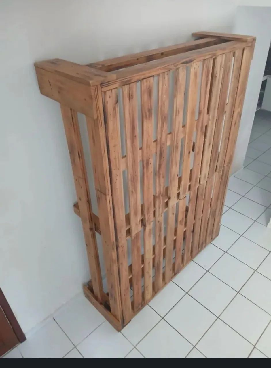 VENDO CAMA DE MADEIRA R$ 400,00