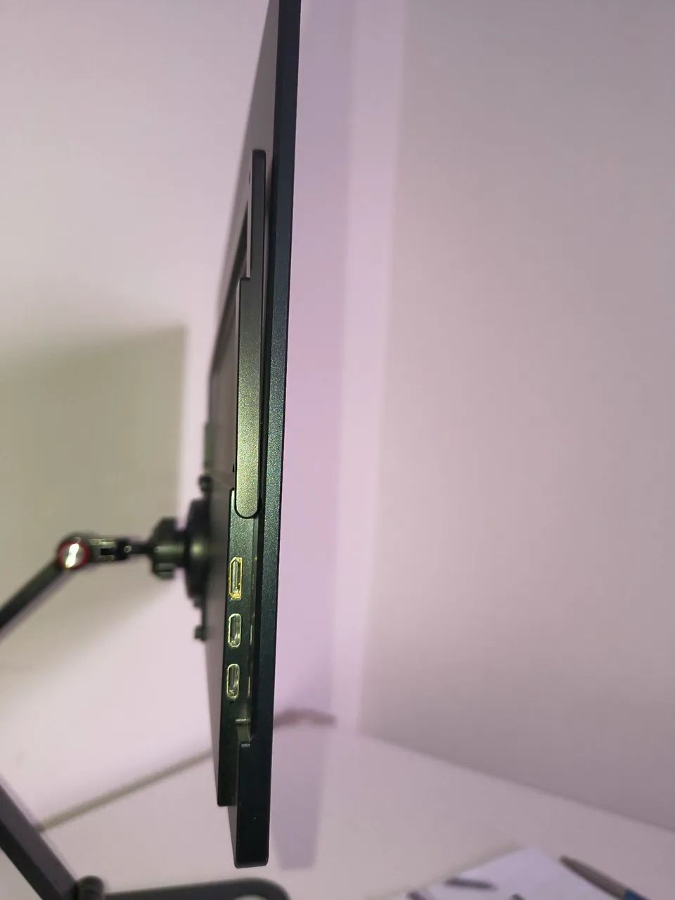 Monitor Portátil  com suporte incluso. - Foto 5