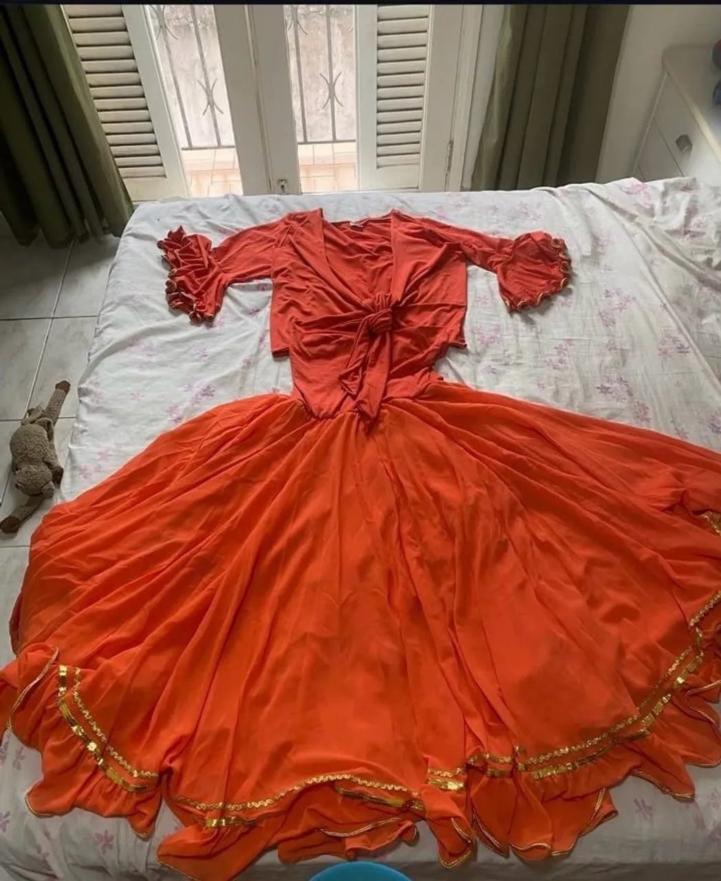 CONJUNTO DE SAIA E BLUSA CIGANA