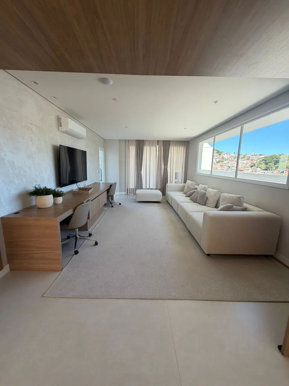 Excelente loft 0k, 100% mobiliado e decorado com cama de casal, armários, rack, sofá, mesa - Foto 5