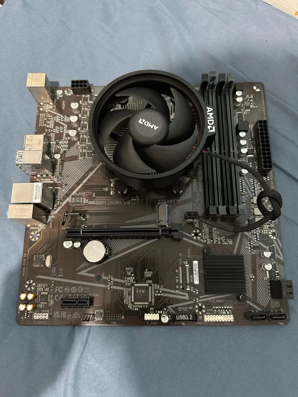 Placa mãe A520M DS3H V2