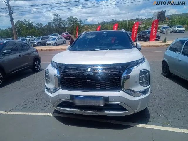 Mitsubishi Outlander 2026