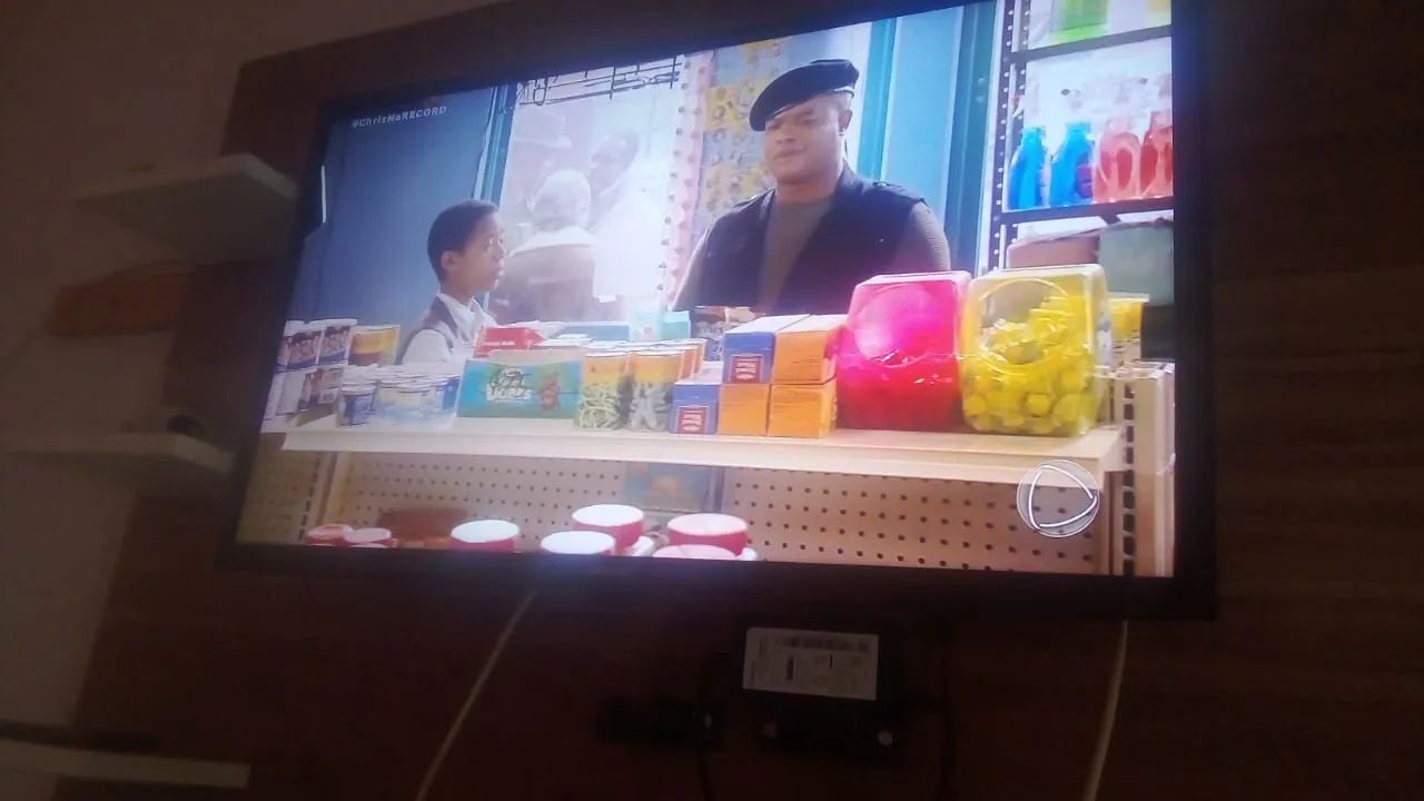Televisão Samsung smart Tv 32