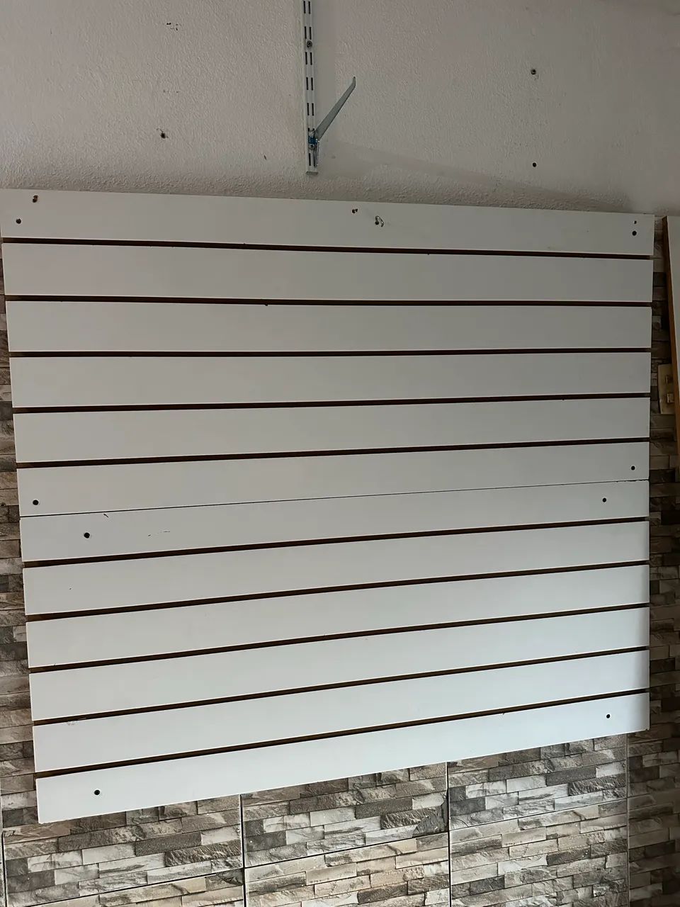 VENDO PAINEL CANALETADO MDF  - Foto 2