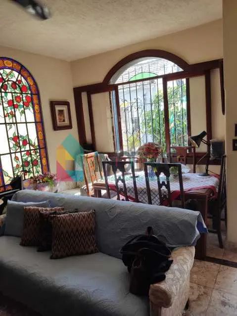 EXCELENTE CASA DE VILA EM BOTAFOGO!!!