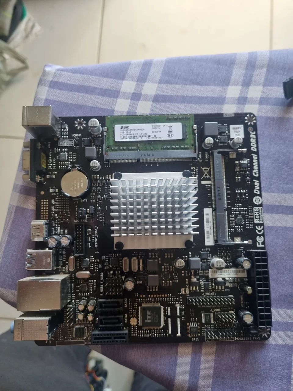 Placa mãe biostar