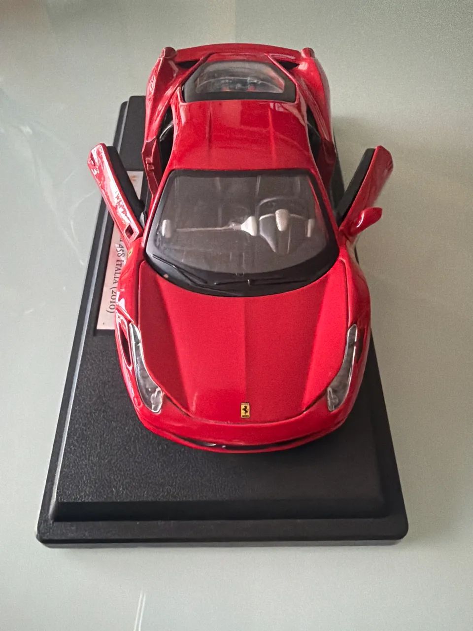Miniatura Ferrari 458 Italia 2010 1:24 | Base Expositora  - Foto 2