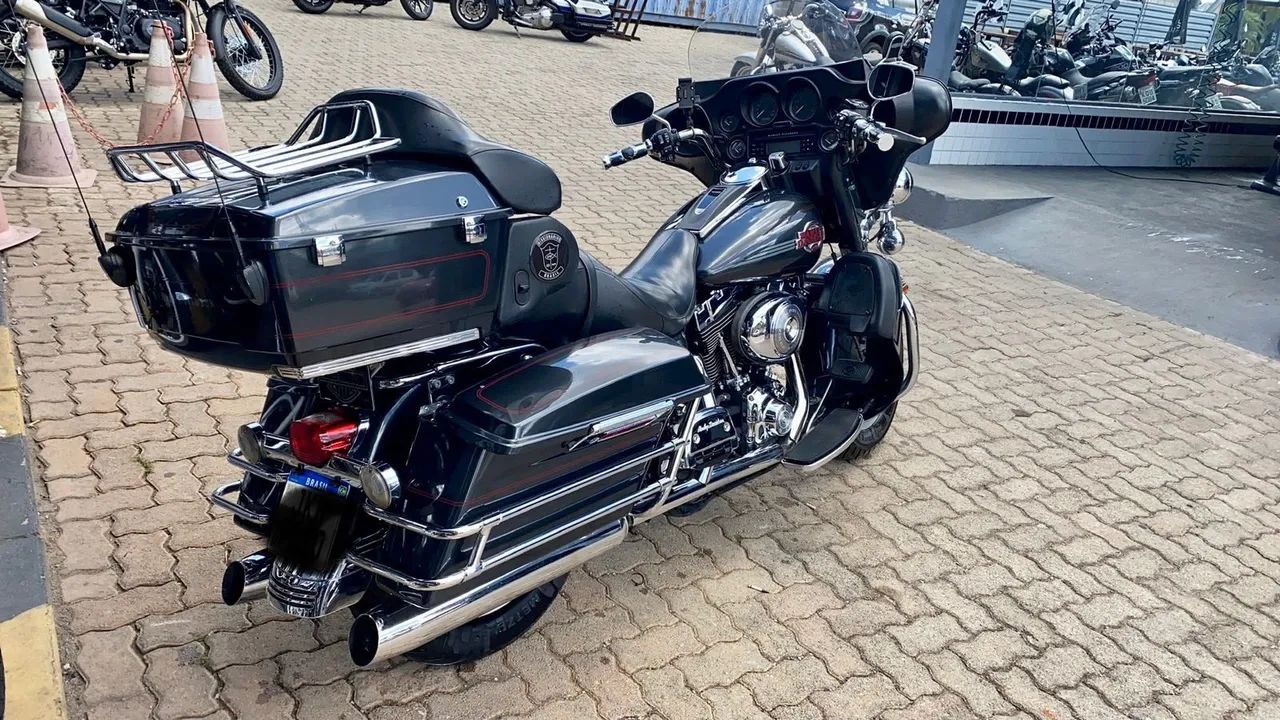 HARLEY DAVIDSON ELECTRA GLIDE ULTRA CLÁSSIC - Foto 5