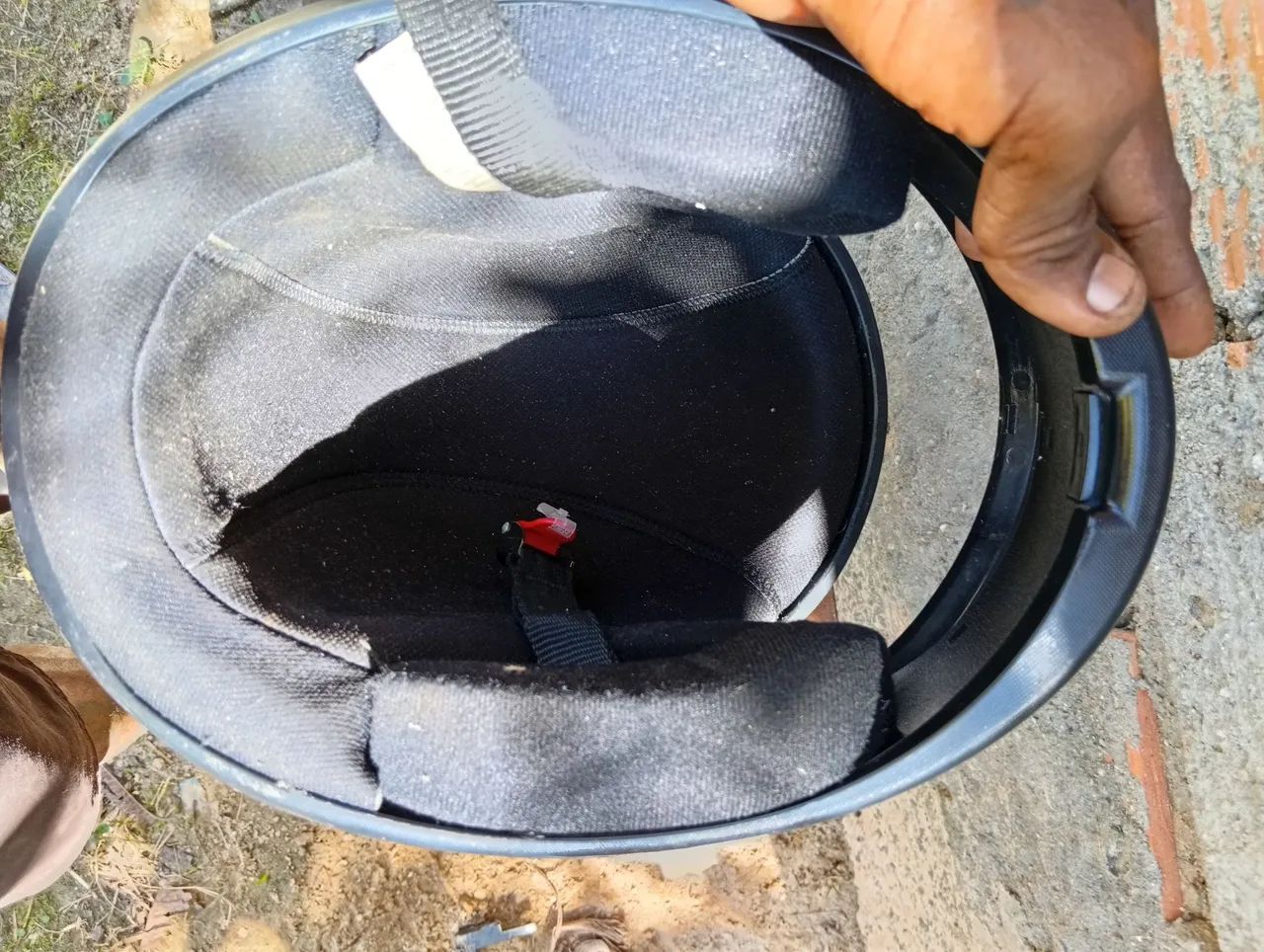 Capacete GOW SEMI NOVO tem conversa  - Foto 4