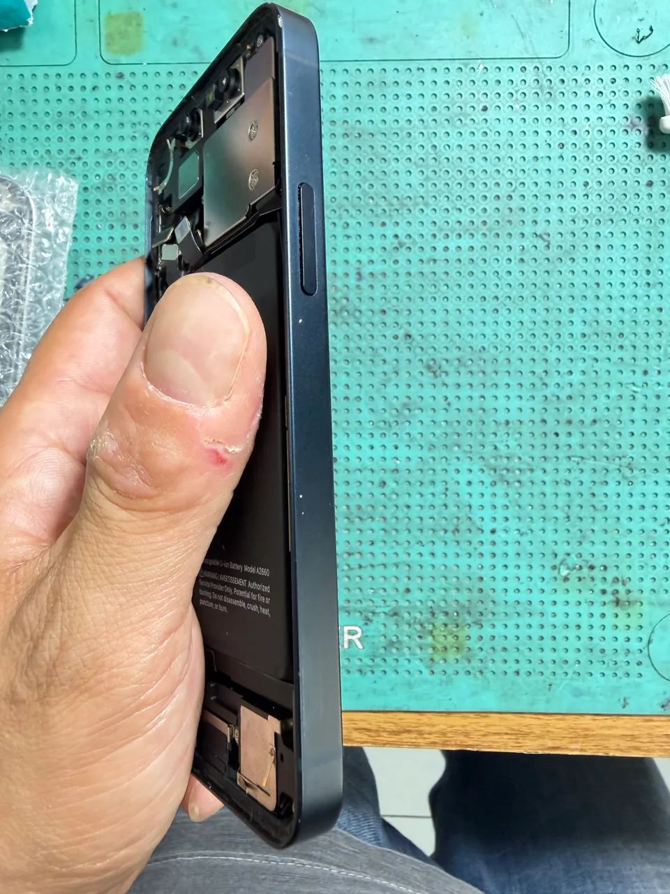 Carcaça iPhone 13 Mini original, completa! - Foto 5